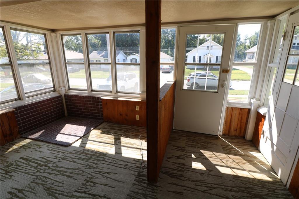 423 E Market Street Property Photo 18