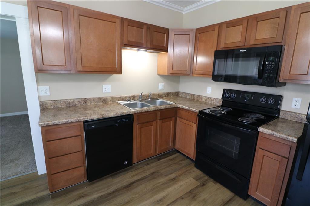 423 E Market Street Property Photo 25