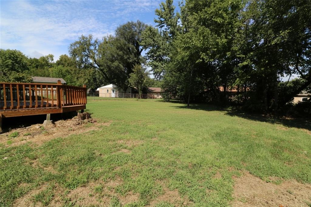 423 E Market Street Property Photo 41