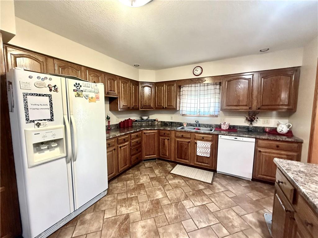 426 Lawn Avenue Property Photo 11