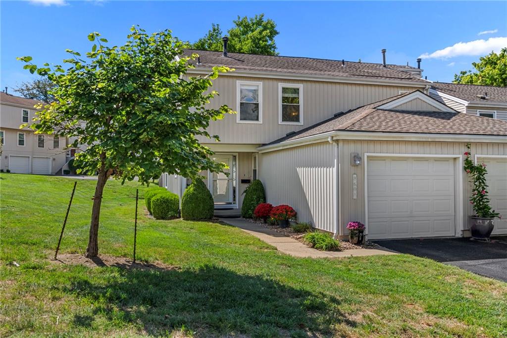 8601 W 108th Place Property Photo 1
