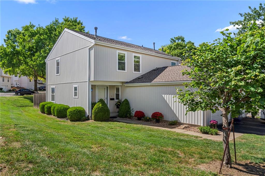 8601 W 108th Place Property Photo 33