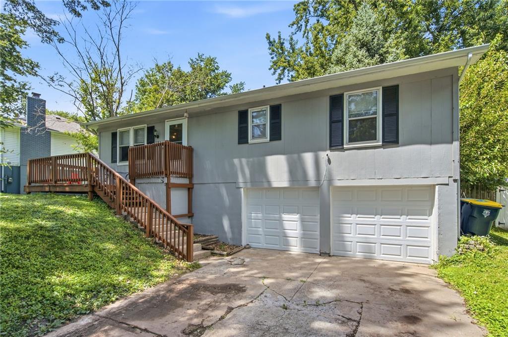11806 E 58th Street Property Photo 4