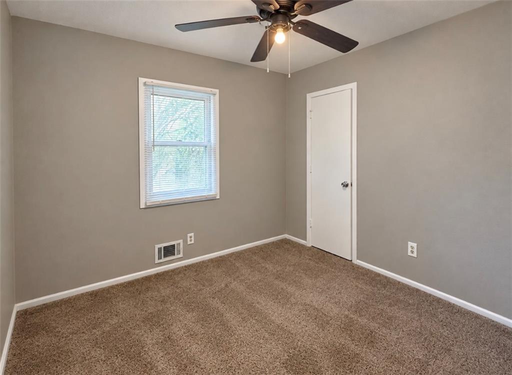 11806 E 58th Street Property Photo 15