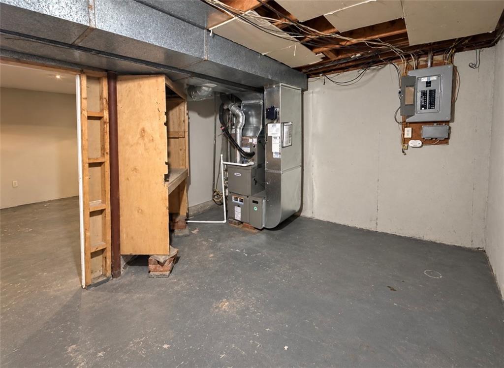 11806 E 58th Street Property Photo 18