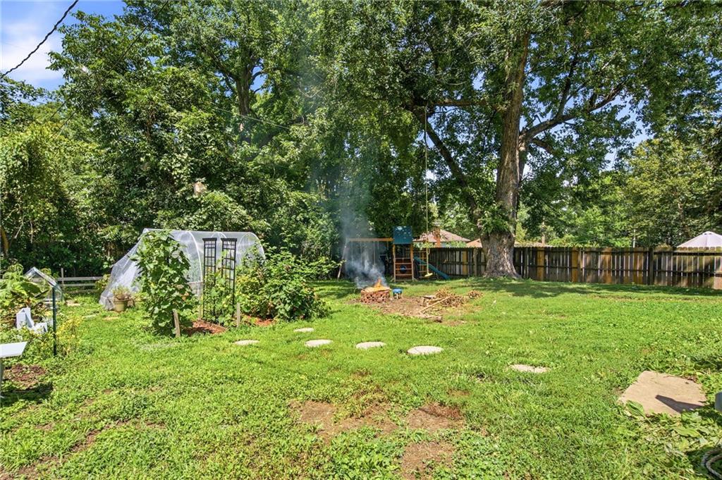 11806 E 58th Street Property Photo 25