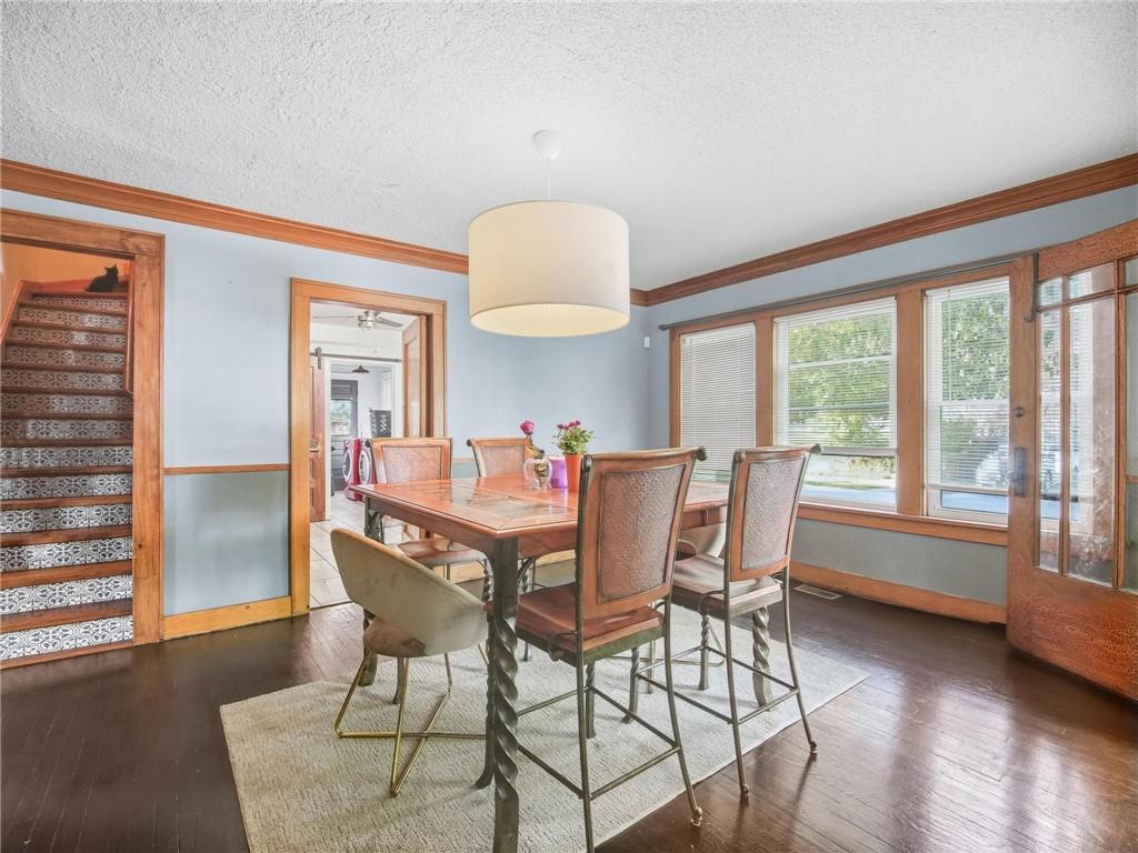 320 N River Boulevard Property Photo 8