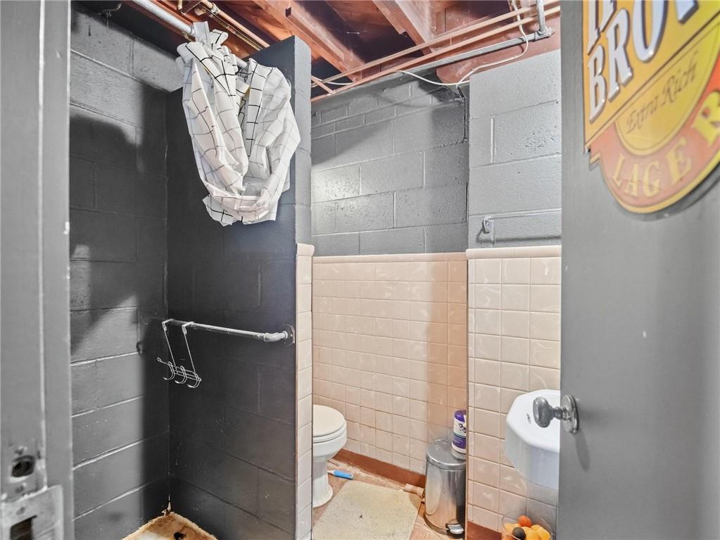 320 N River Boulevard Property Photo 33
