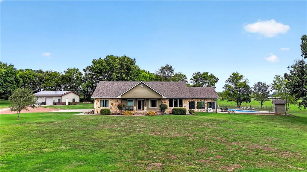 11210 Lakeview Drive Property Photo 1