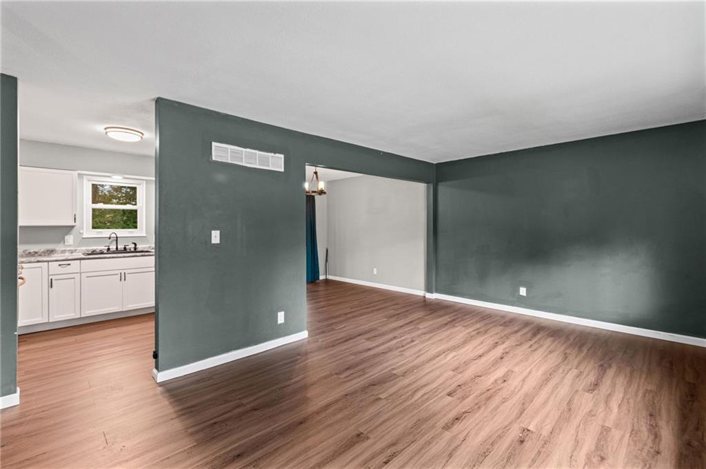 1406 Ridgeway Drive Property Photo 6