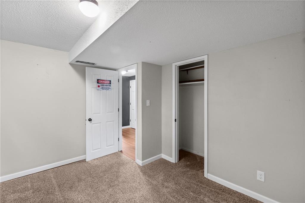 1406 Ridgeway Drive Property Photo 19