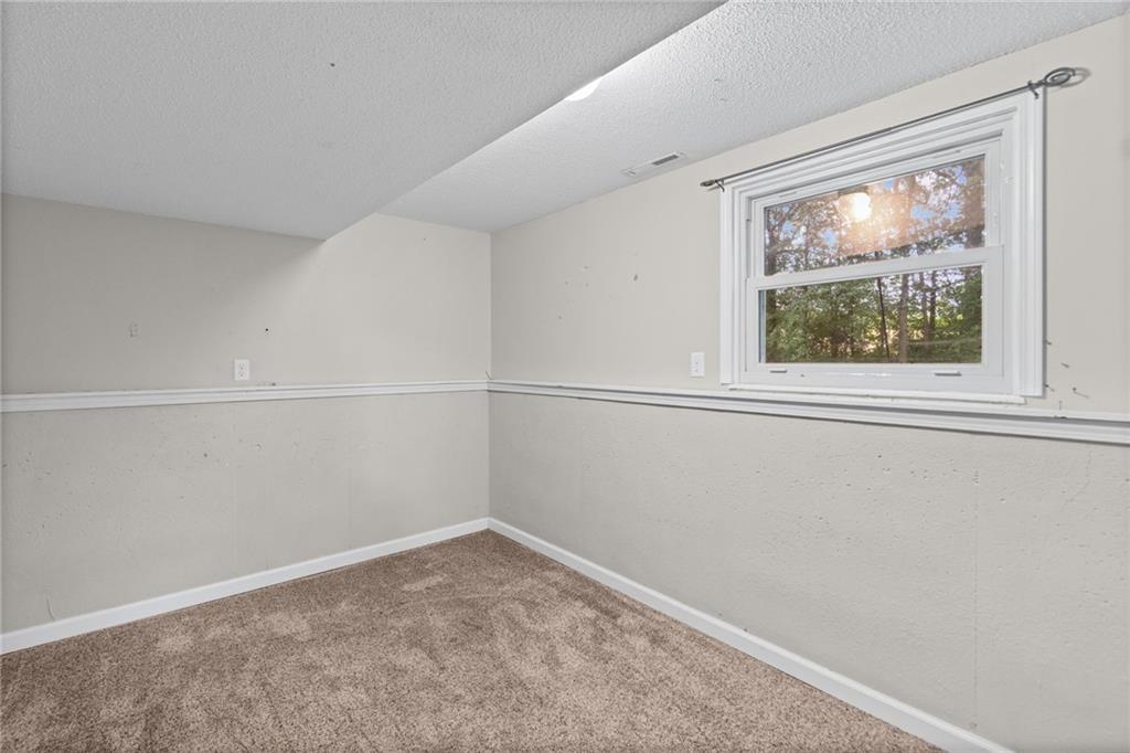 1406 Ridgeway Drive Property Photo 21