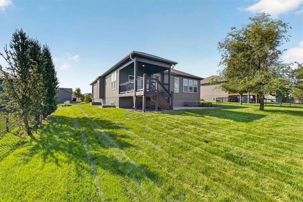 504 Bentwater Drive Property Photo 46