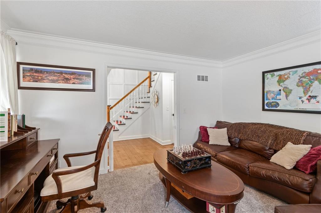 7416 N Wabash Avenue Property Photo 4