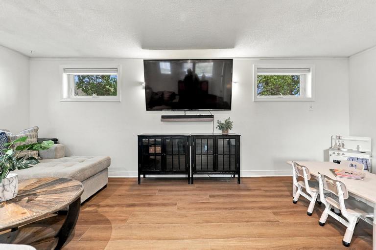 7402 Edgewood Boulevard Property Photo 21