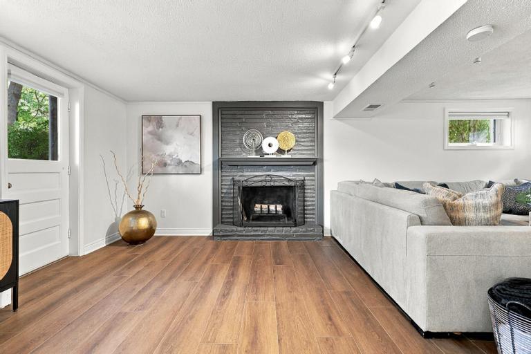 7402 Edgewood Boulevard Property Photo 24