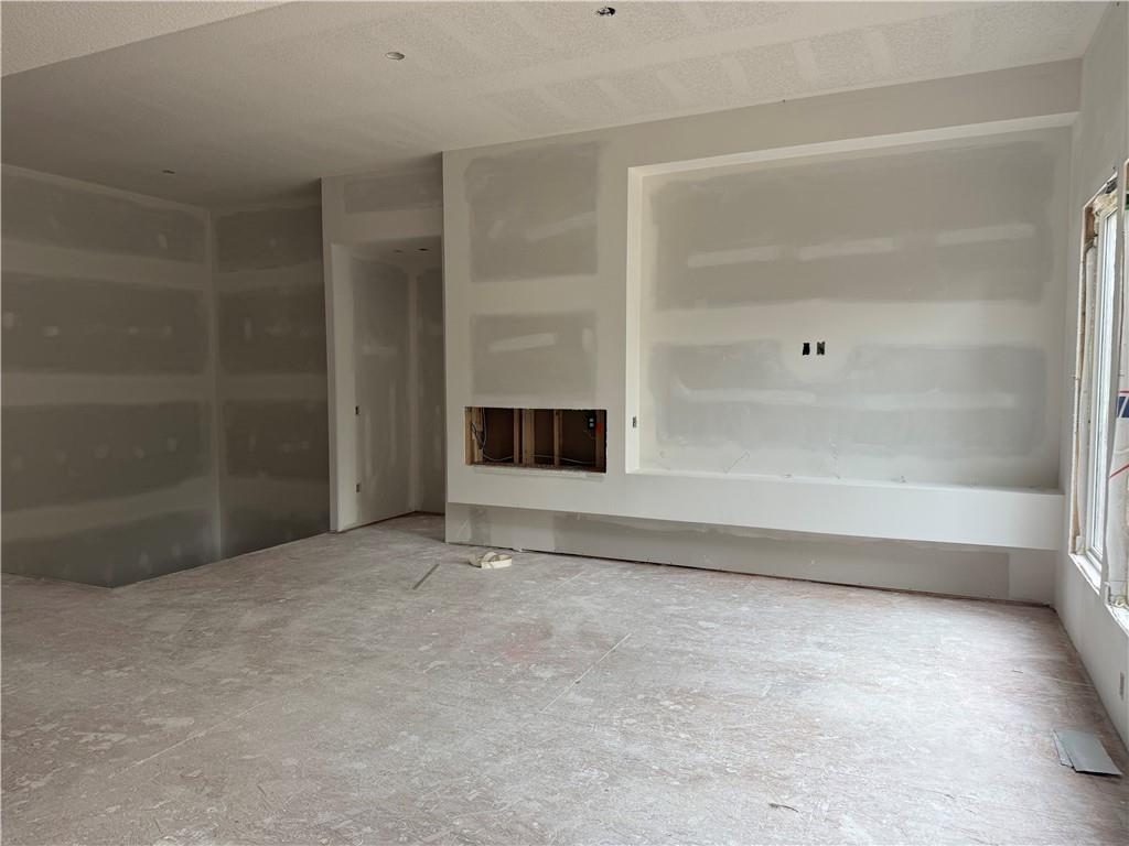 521 Arbor Lane Property Photo 3