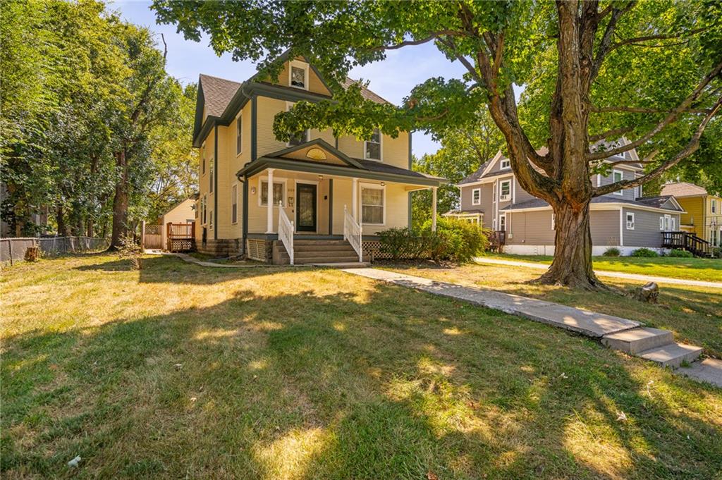 553 E Park Street Property Photo