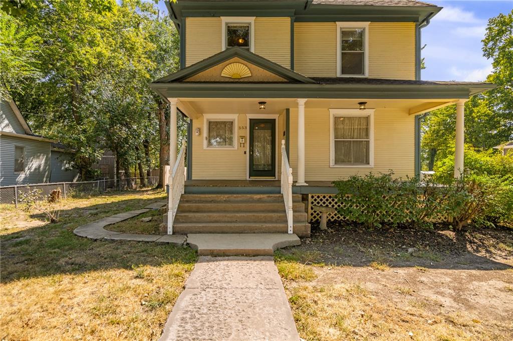 553 E Park Street Property Photo 2