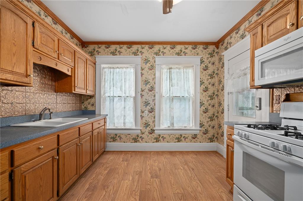 553 E Park Street Property Photo 13