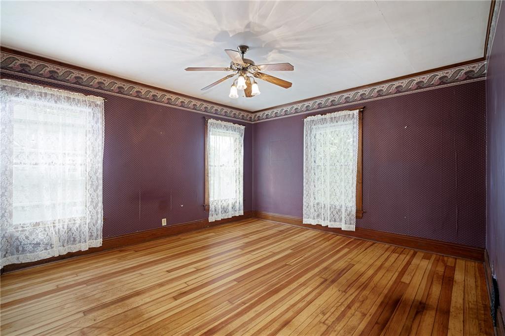 553 E Park Street Property Photo 19