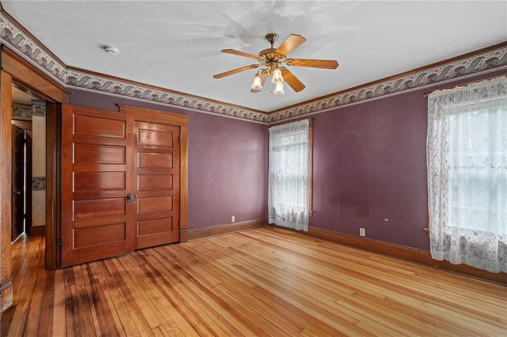 553 E Park Street Property Photo 20