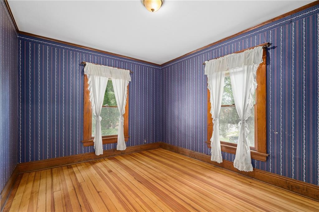 553 E Park Street Property Photo 21