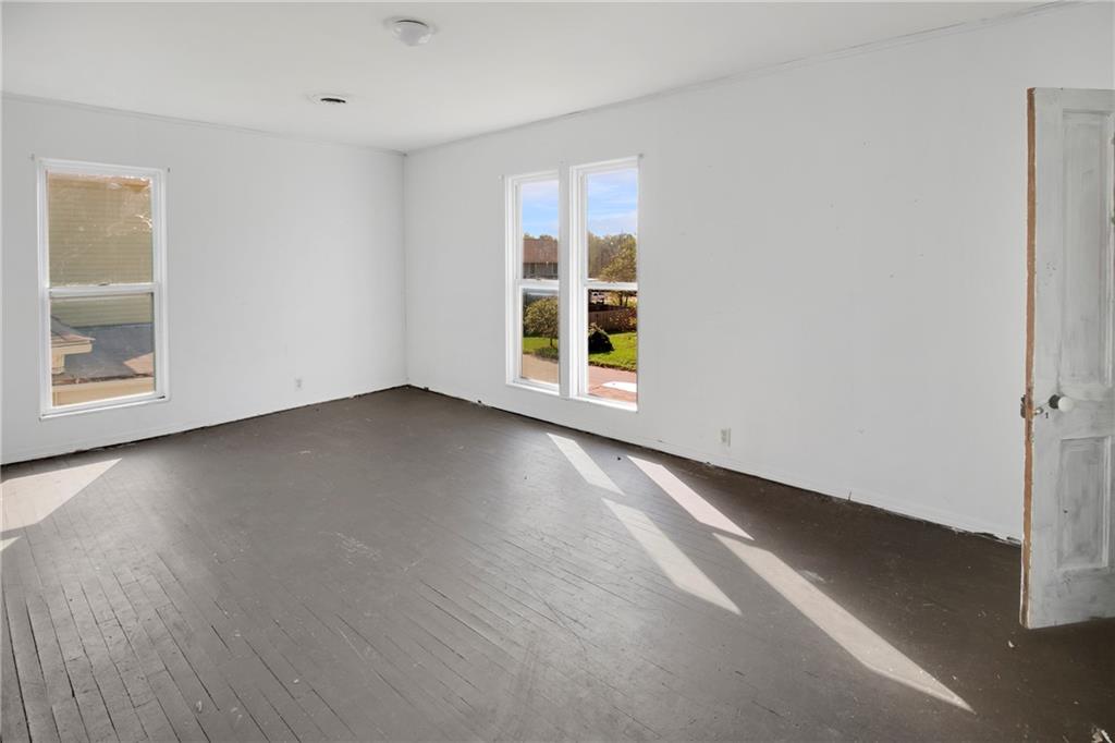 1415 And 1411 Belmont Avenue Property Photo 14
