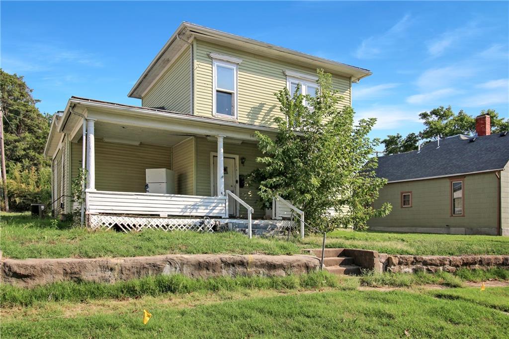 1415 And 1411 Belmont Avenue Property Photo 27