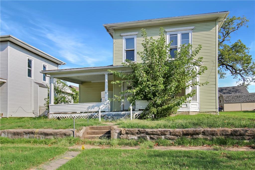 1415 And 1411 Belmont Avenue Property Photo 28