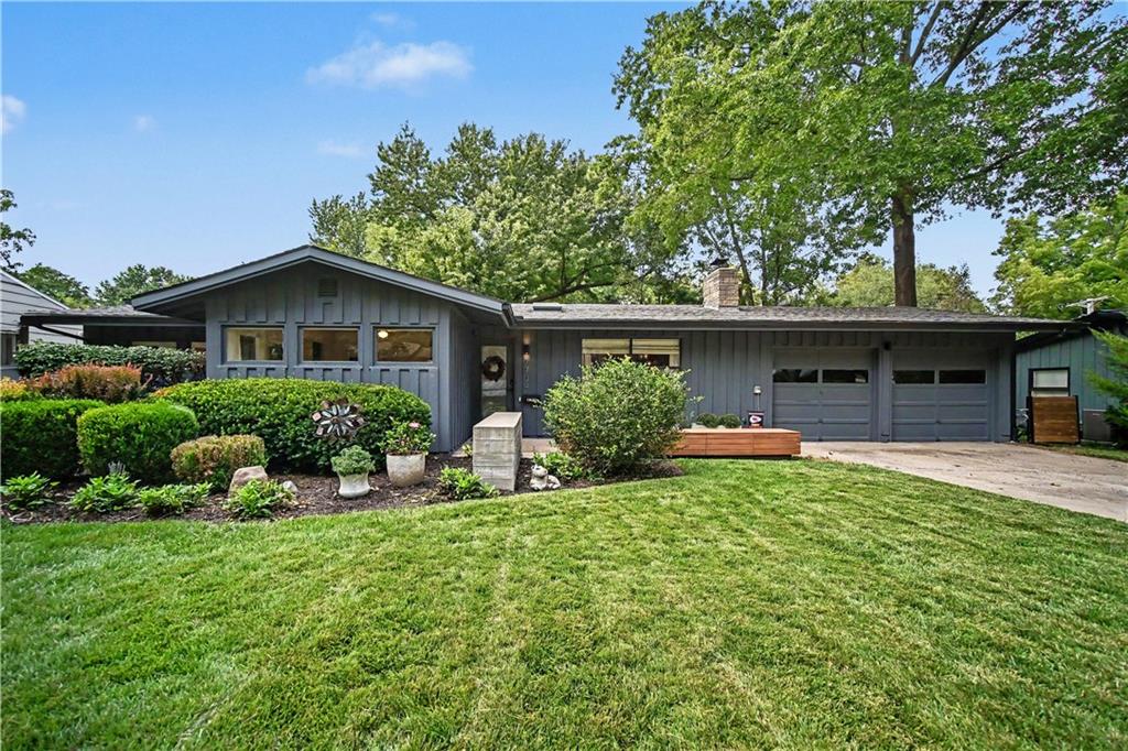 7704 Tomahawk Road Property Photo 1