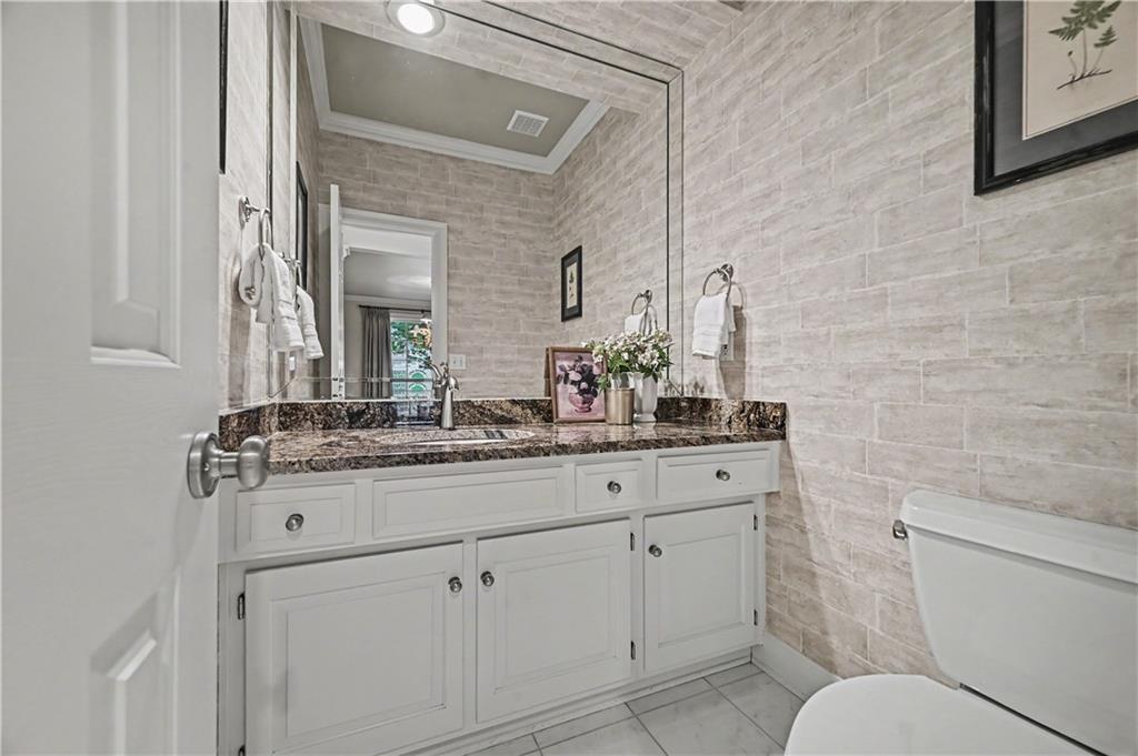 5506 W 82nd Place Property Photo 19
