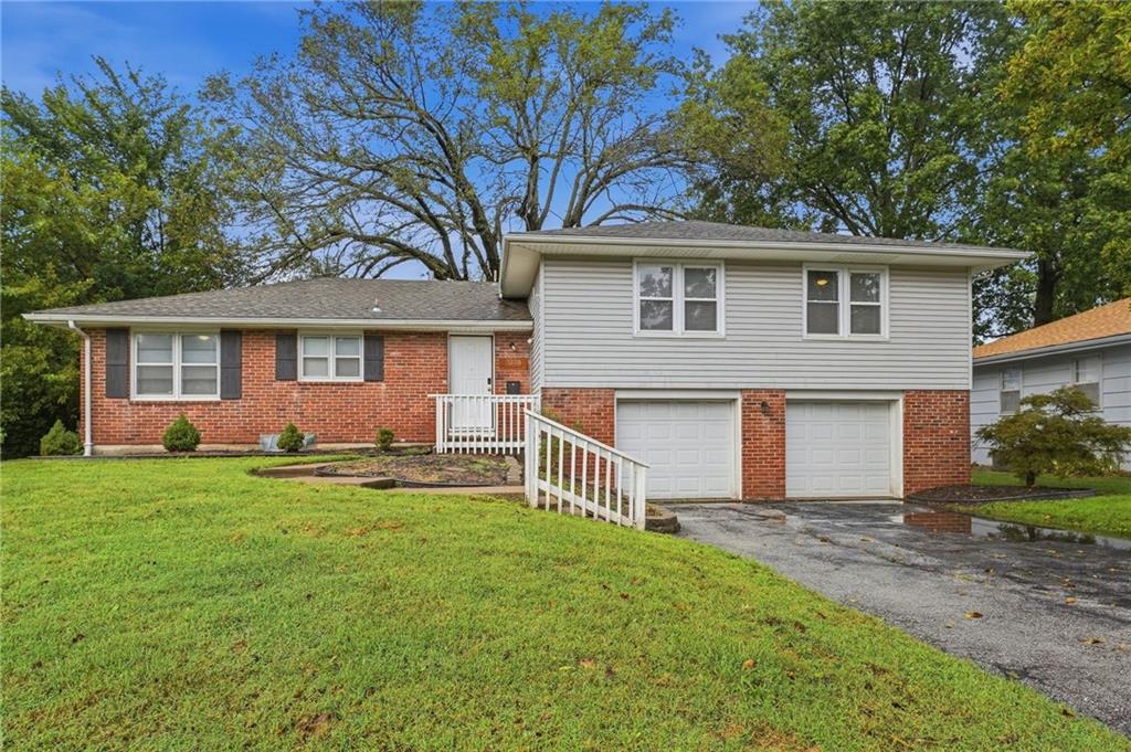 3238 N Chippewa Drive Property Photo 1