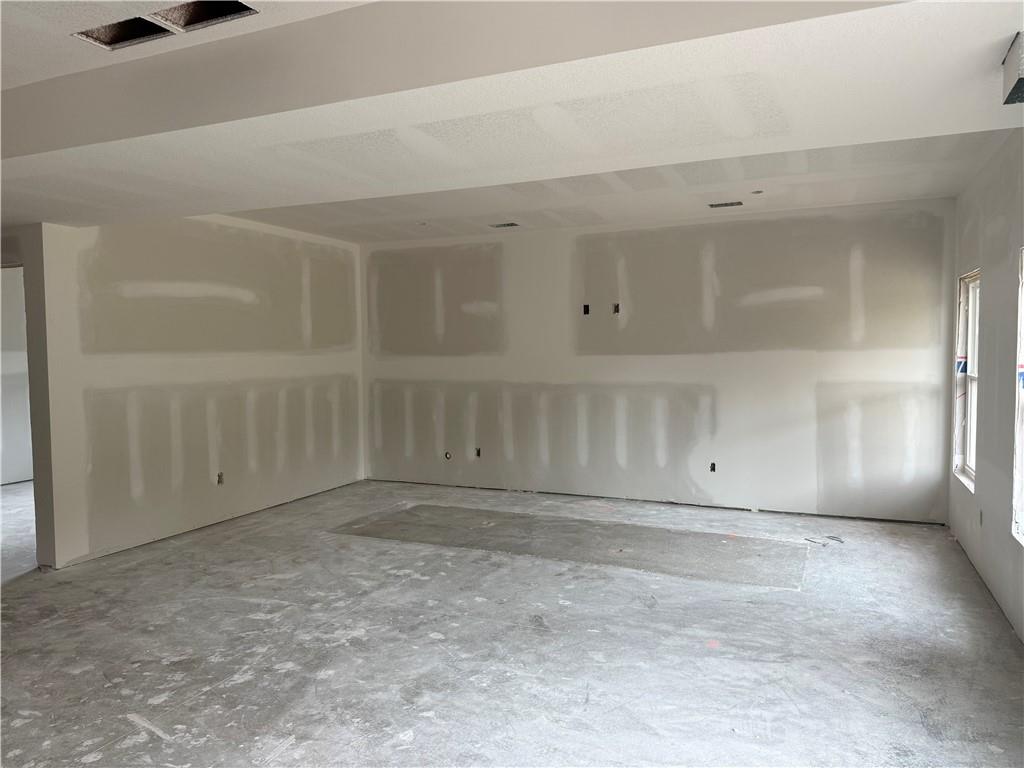 2116 Deerfield Terrace Property Photo 9