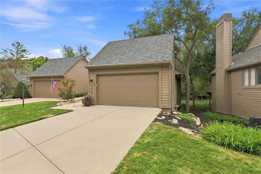 10330 S Clubside Court Property Photo 3