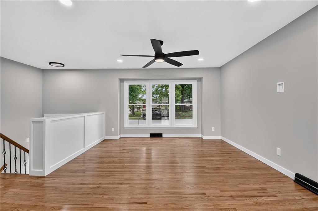 605 Ne Ash Street Property Photo 8