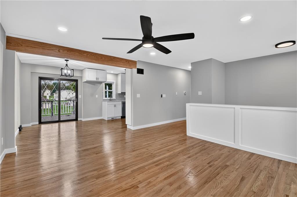 605 Ne Ash Street Property Photo 11