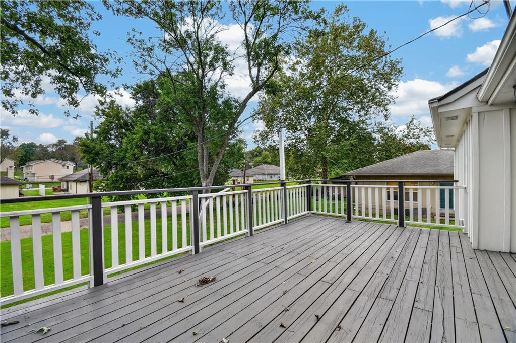 605 Ne Ash Street Property Photo 45