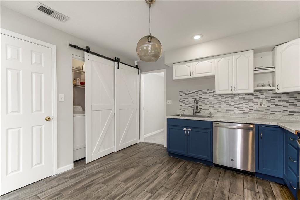 5201 Forest Avenue Property Photo 8
