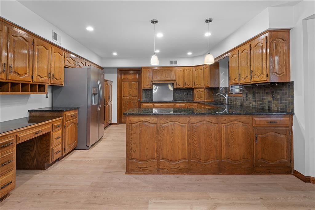 14744 S Village Drive Property Photo 14