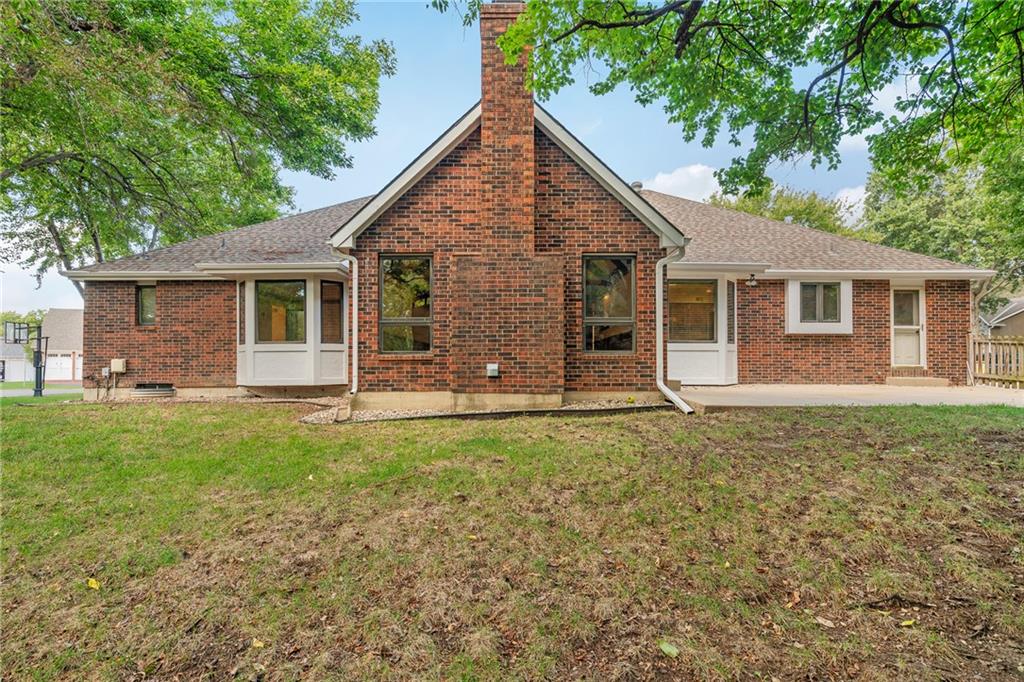 14744 S Village Drive Property Photo 34