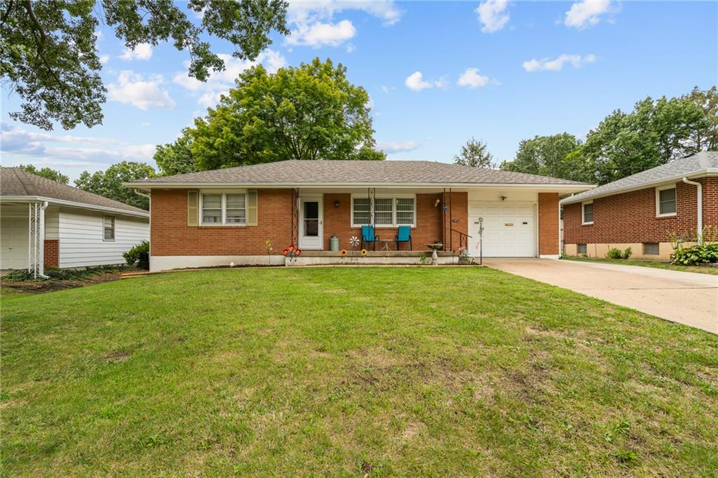 13213 E 44th Street Property Photo 1