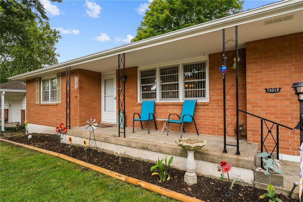 13213 E 44th Street Property Photo 2