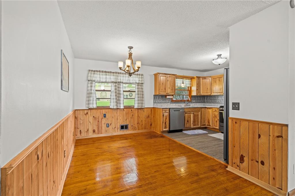 13213 E 44th Street Property Photo 8