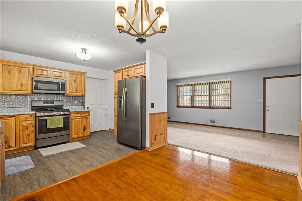 13213 E 44th Street Property Photo 9