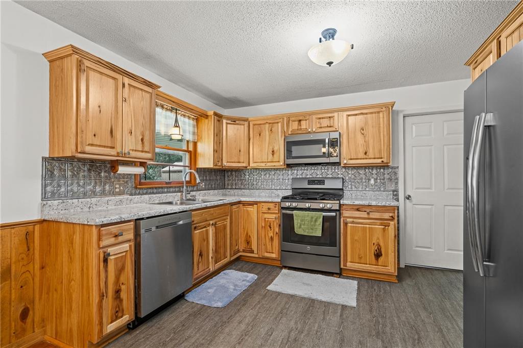 13213 E 44th Street Property Photo 11