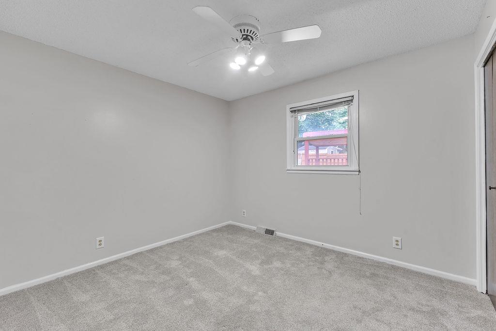 2209 N Leonard Road Property Photo 20
