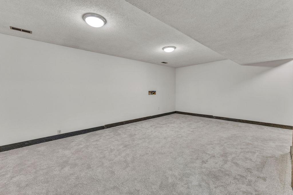 2209 N Leonard Road Property Photo 24