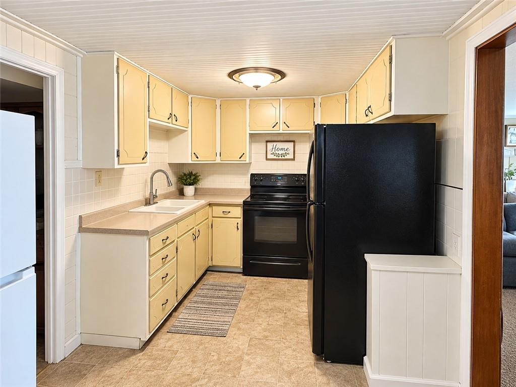 406 Devon Street Property Photo 2
