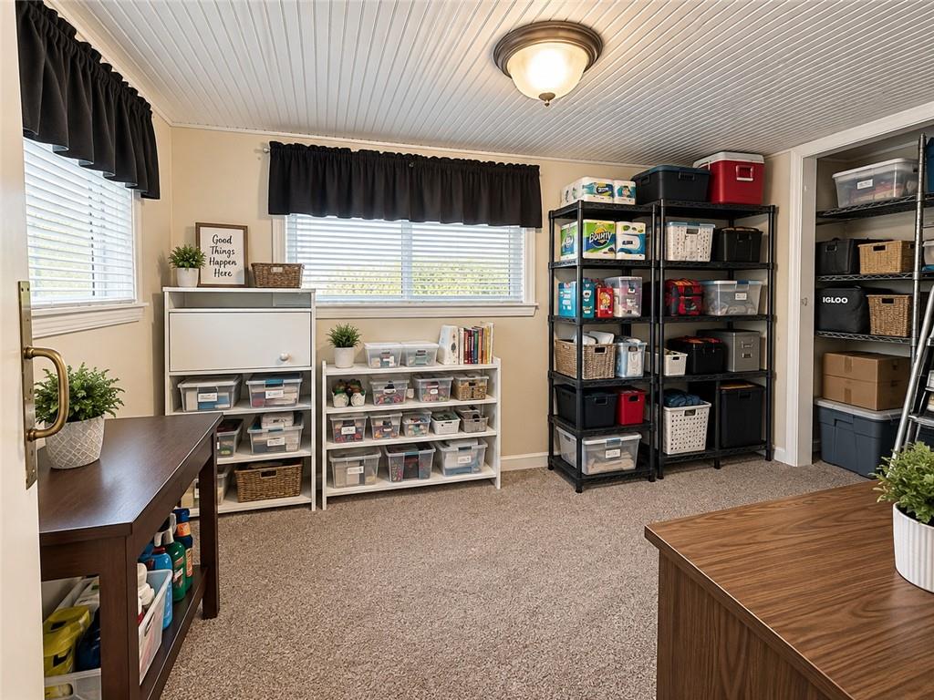 406 Devon Street Property Photo 3